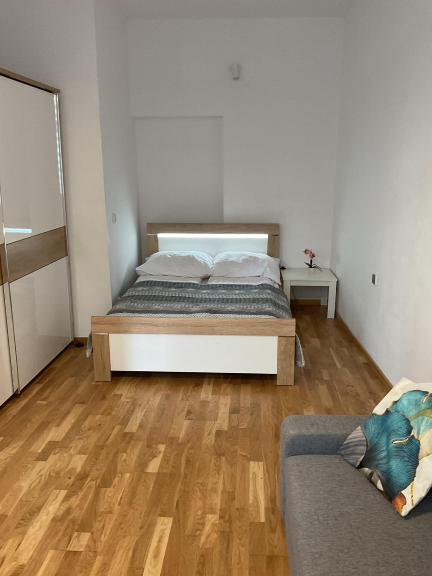 Apartment Na Zamkowej Kraków Exteriör bild